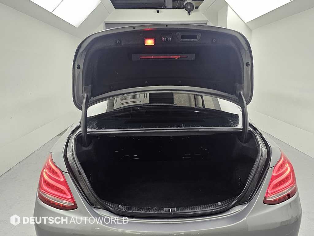 Mercedes Benz C Class 2016 Gris - Importación desde Corea - HF Imports Iquique - Foto 19