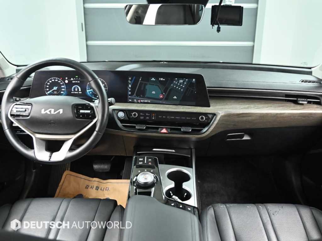 KIA K8 - Vista 7