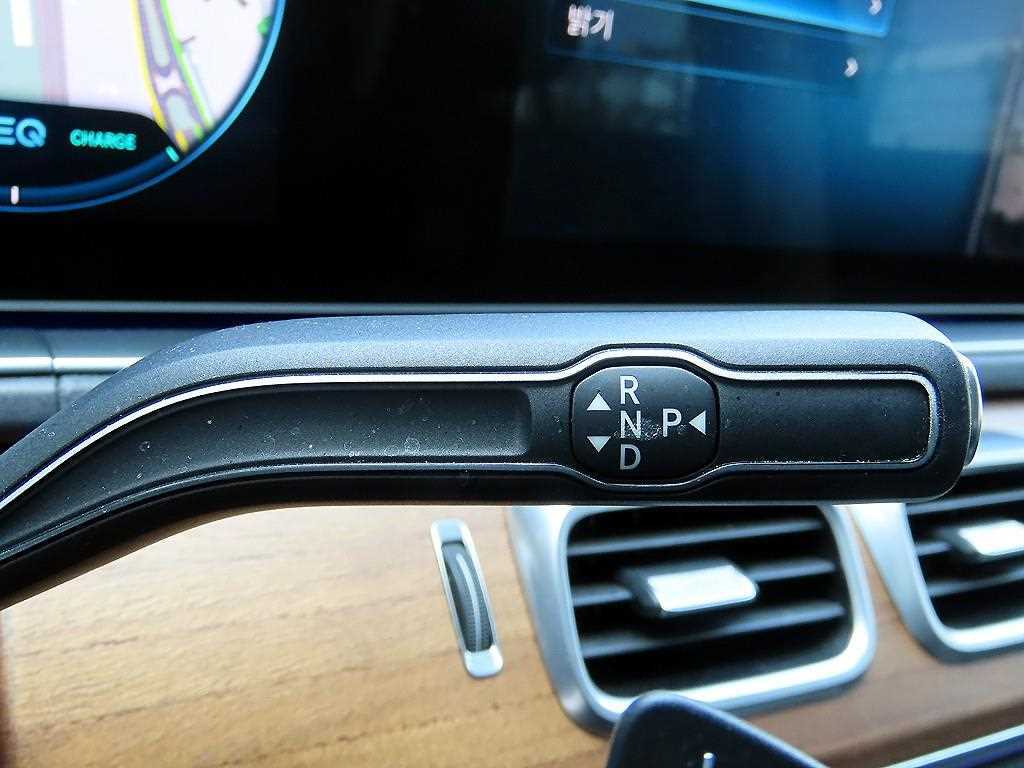 Mercedes Benz GLE Class - Vista 11