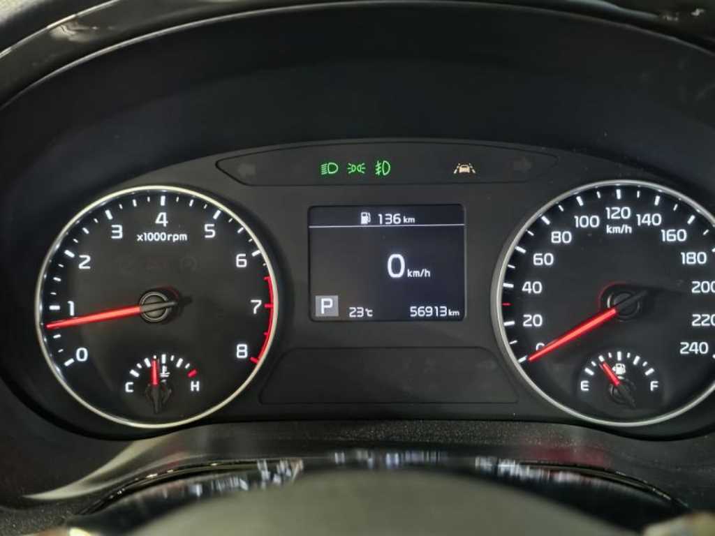 KIA Seltos - Vista 6