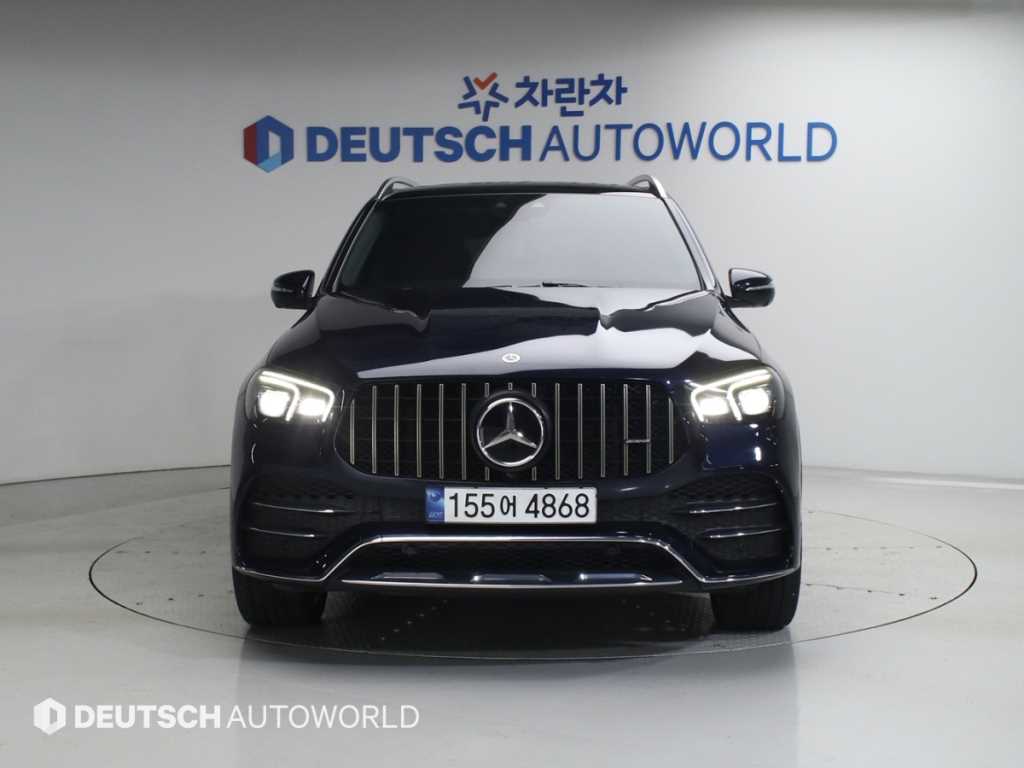 Mercedes Benz GLE Class - Vista 3