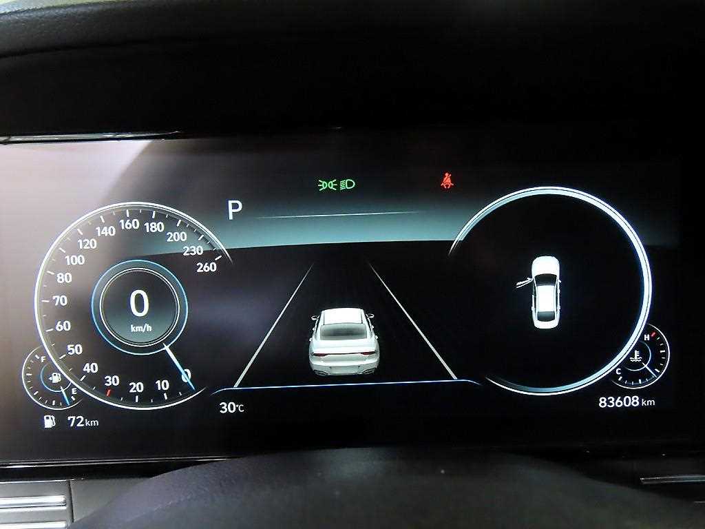 HYUNDAI Grandeur - Vista 9
