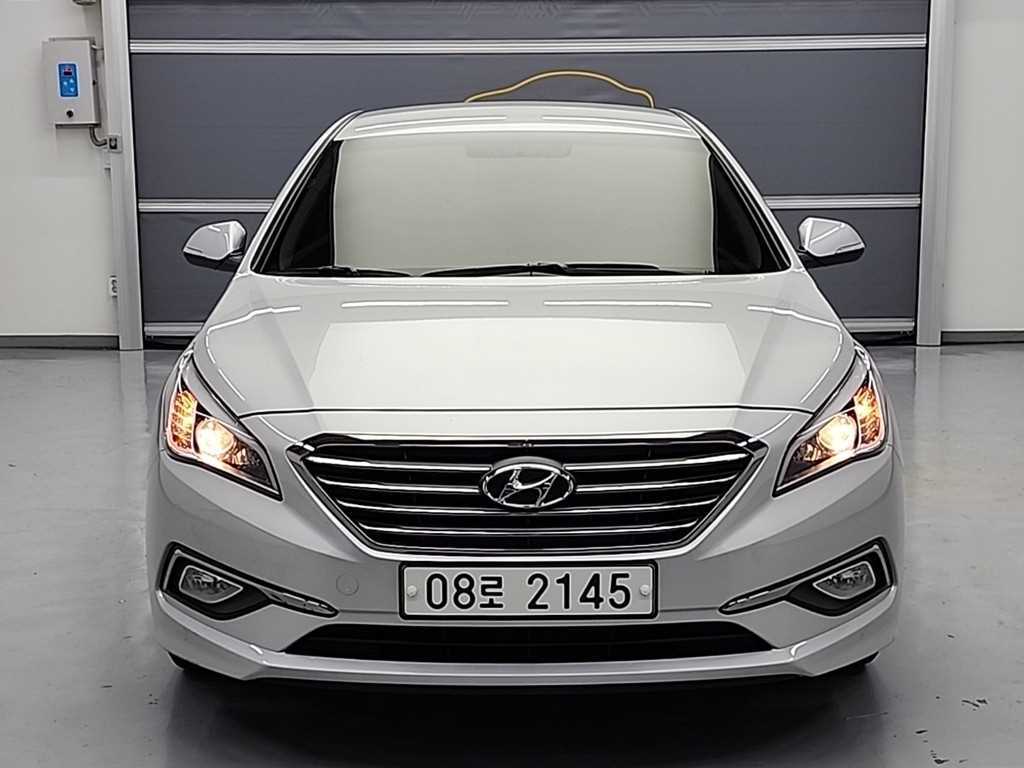 HYUNDAI Sonata - Vista 2