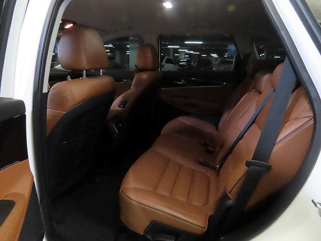 KIA Sorento - Vista 7