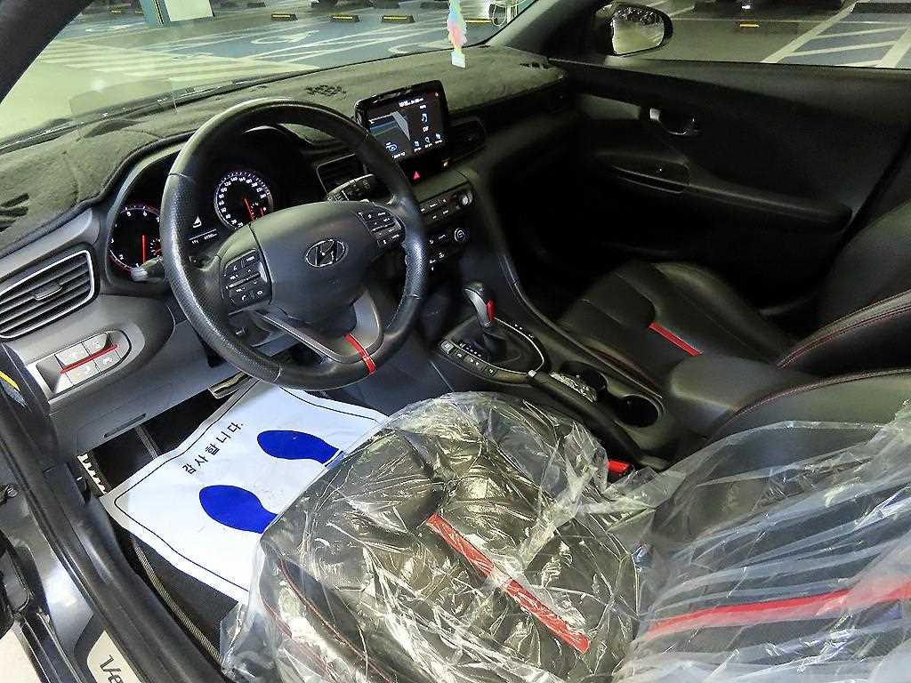 HYUNDAI Veloster - Vista 10
