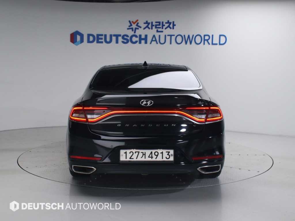 HYUNDAI Grandeur - Vista 4