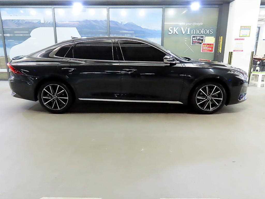 HYUNDAI Grandeur - Vista 3
