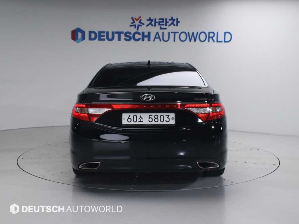 HYUNDAI Grandeur - Vista 4