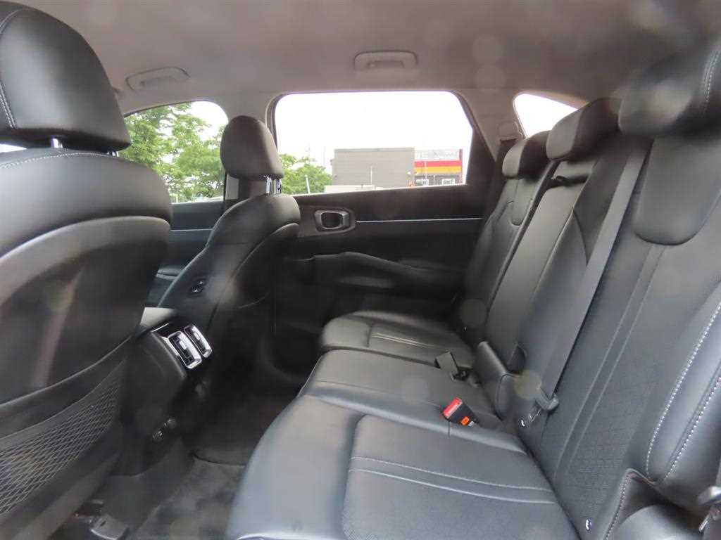 KIA Sorento - Vista 11
