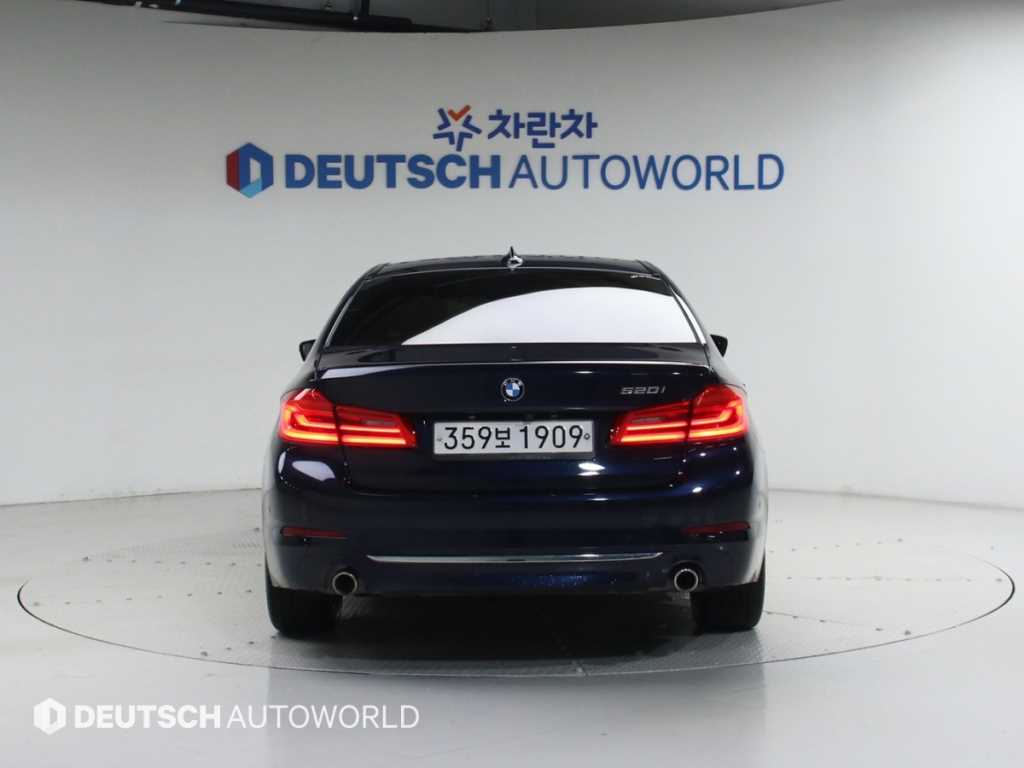 BMW 5 Series - Vista 4