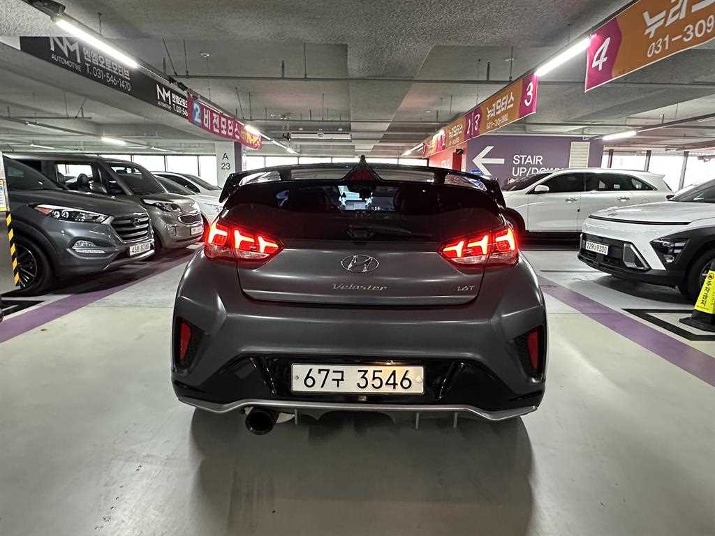 HYUNDAI Veloster - Vista 5