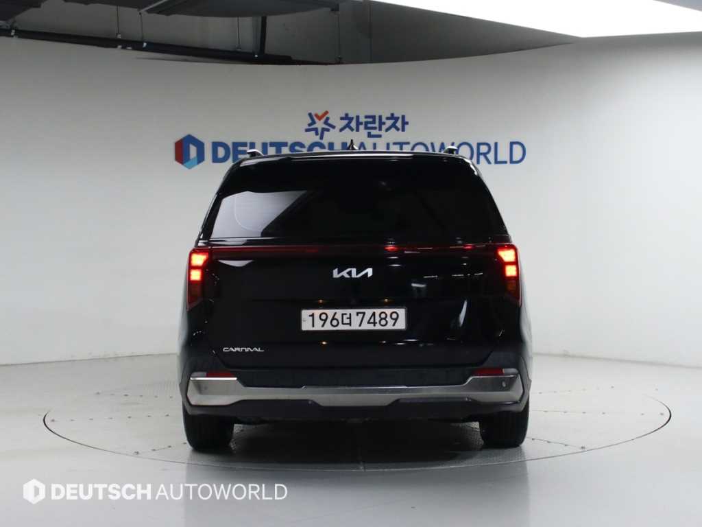 KIA Carnival - Vista 4