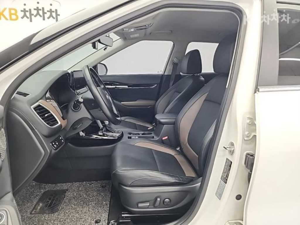 KIA Seltos - Vista 10