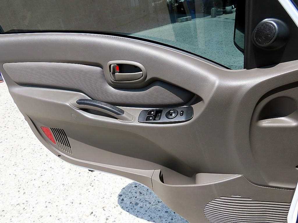 Small Truck (Completed) a live fish car 2025 Blanco - Importación desde Corea - HF Imports Iquique - Foto 13
