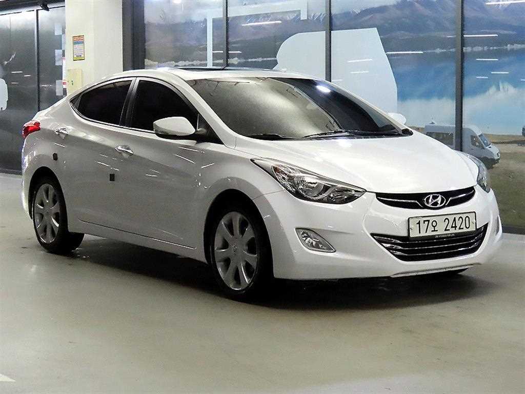 HYUNDAI Avante 2011 Blanco - Importación desde Corea - HF Imports Iquique - Foto 1
