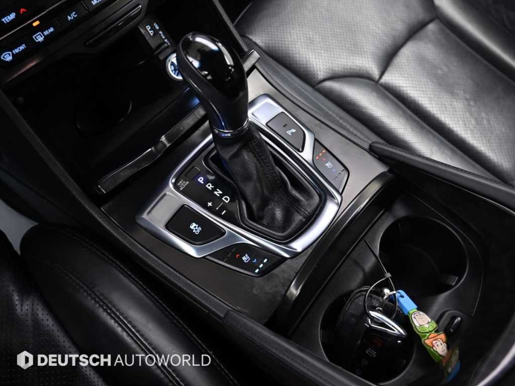 HYUNDAI Grandeur - Vista 9