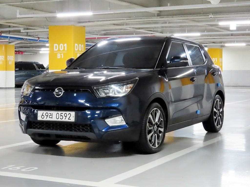 Ssangyong Tivoli - Vista 2
