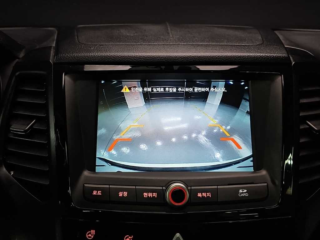Ssangyong Tivoli 2019 Blanco - Importación desde Corea - HF Imports Iquique - Foto 15