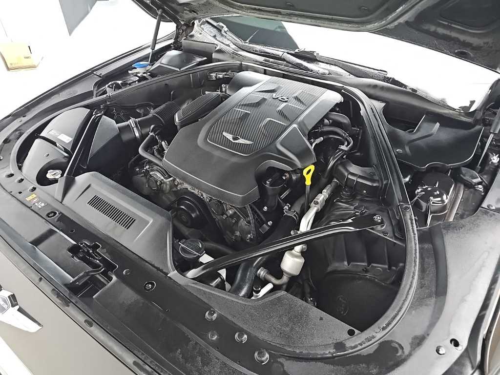 Genesis G80 - Vista 5
