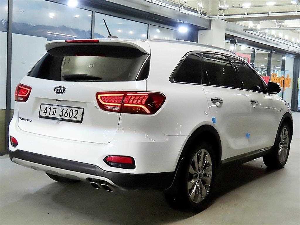 KIA Sorento - Vista 4