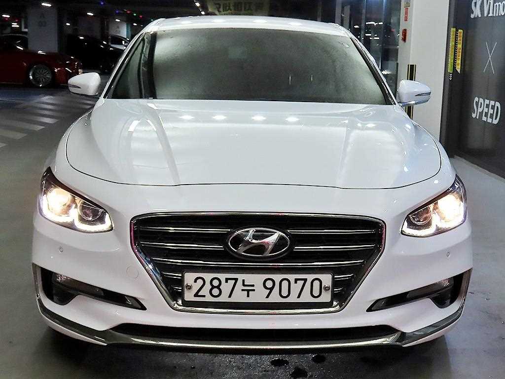 HYUNDAI Grandeur - Vista 2