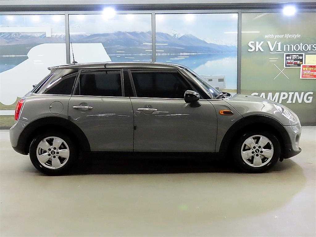 Mini Cooper - Vista 2