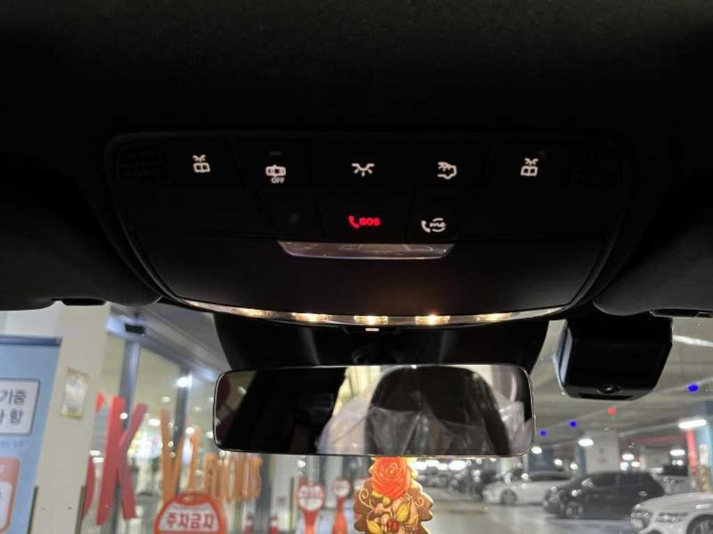 Mercedes Benz E class - Vista 8