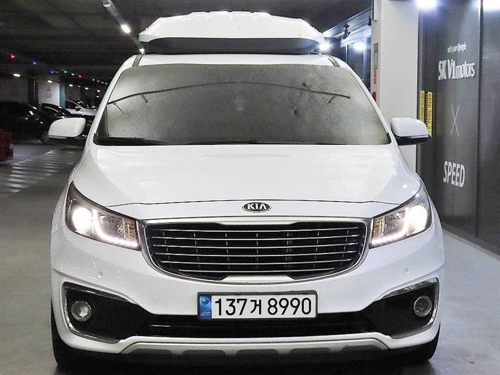 KIA Carnival - Vista 2