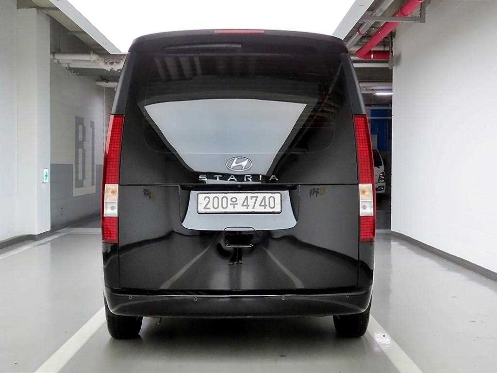 HYUNDAI Staria - Vista 3