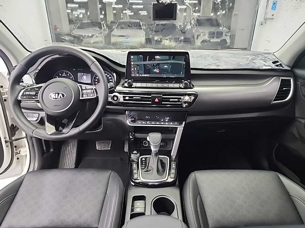 KIA Seltos - Vista 7