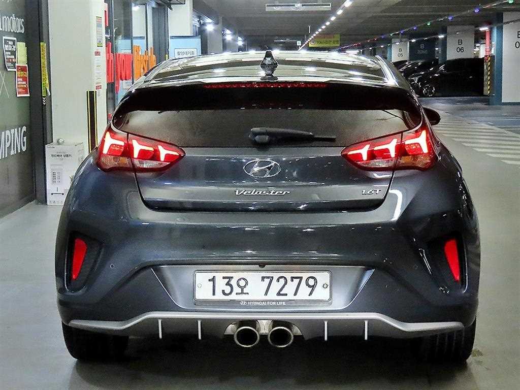HYUNDAI Veloster - Vista 5