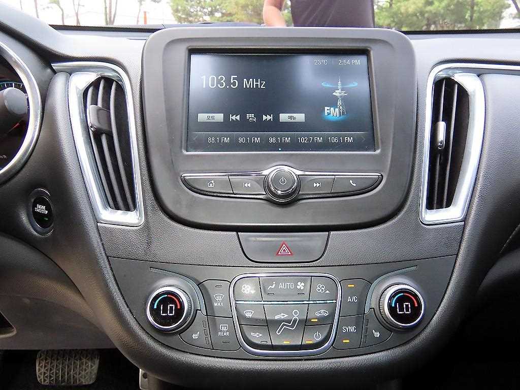 Chevrolet Malibu 2017 Negro - Importación desde Corea - HF Imports Iquique - Foto 13