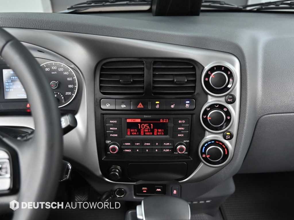 Small Truck Normal Box(High Deck) 2025 Blanco - Importación desde Corea - HF Imports Iquique - Foto 14