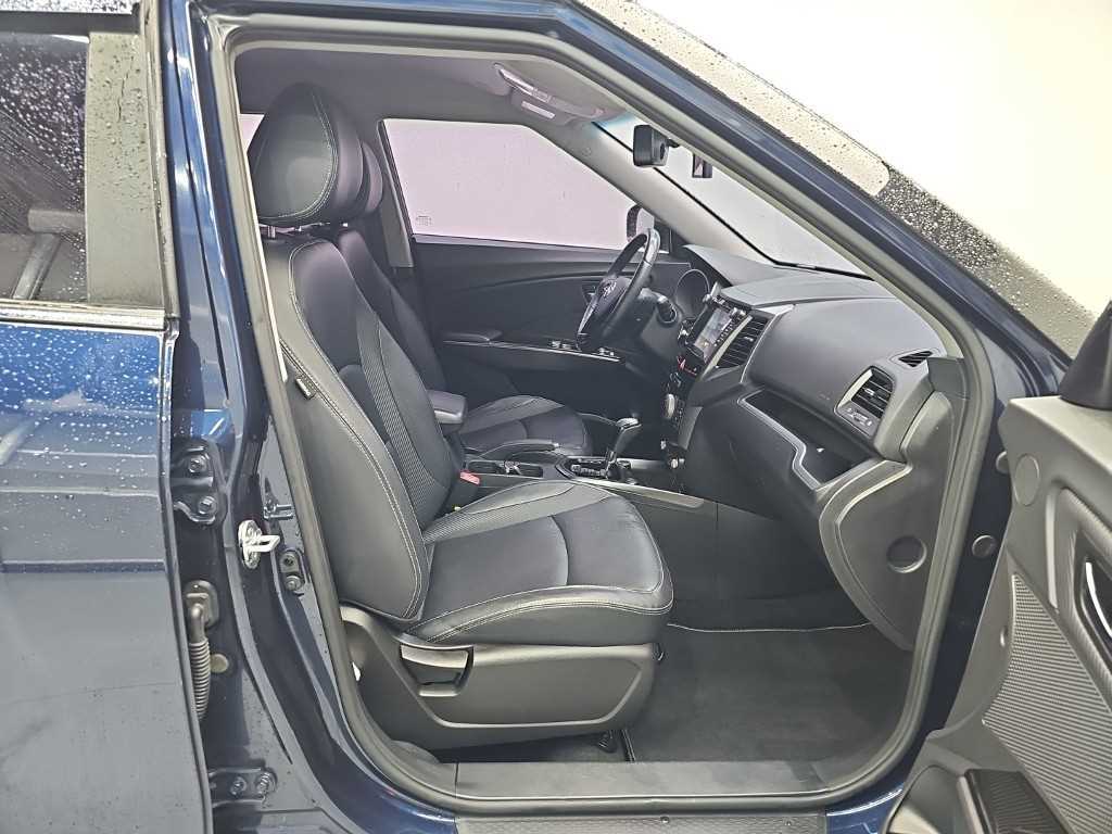 Ssangyong Tivoli 2017 Azul - Importación desde Corea - HF Imports Iquique - Foto 19