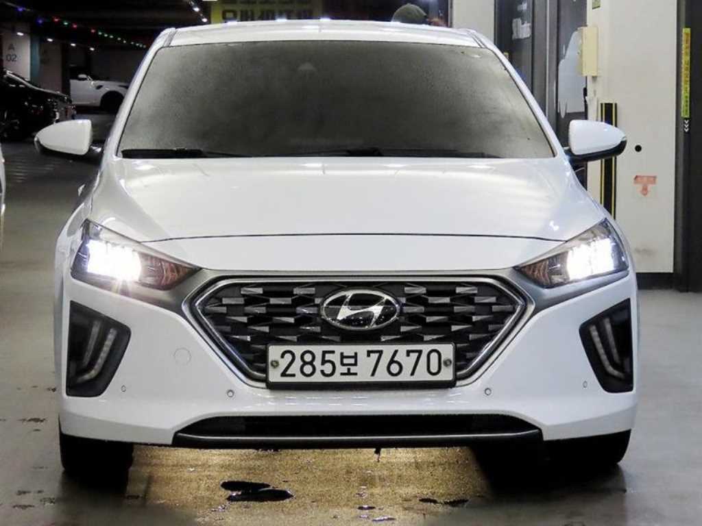 HYUNDAI Ioniq - Vista 2