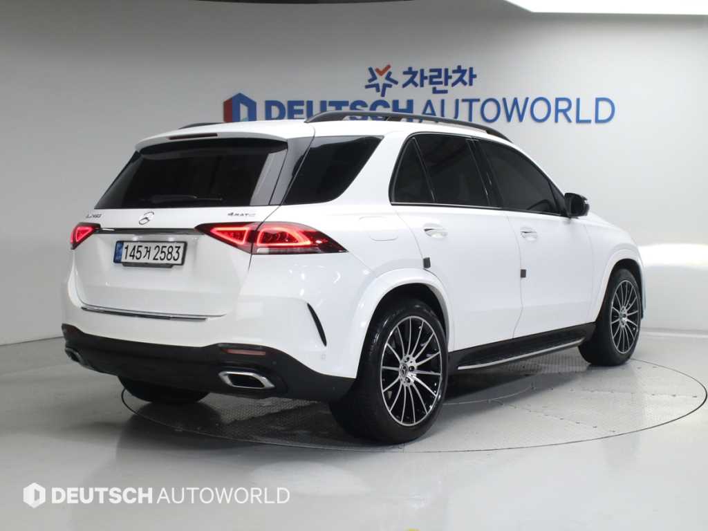 Mercedes Benz GLE Class - Vista 2