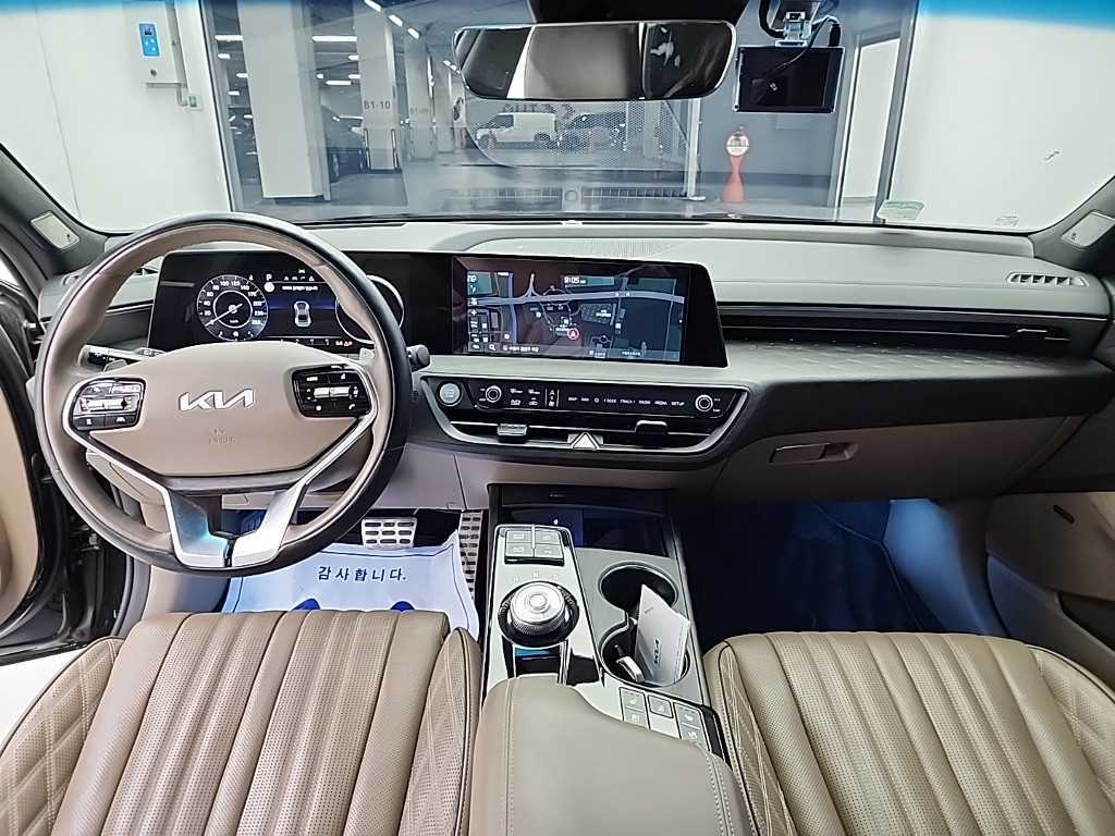 KIA K8 - Vista 7