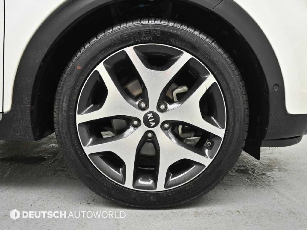 KIA Sportage - Vista 6