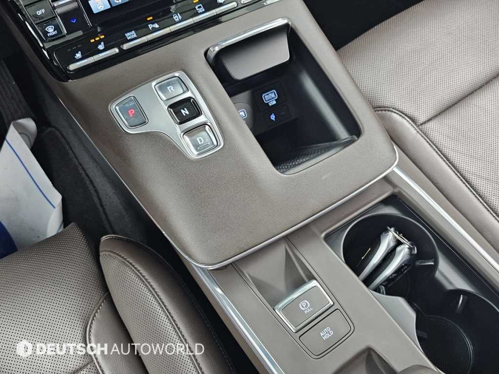 HYUNDAI Grandeur - Vista 9