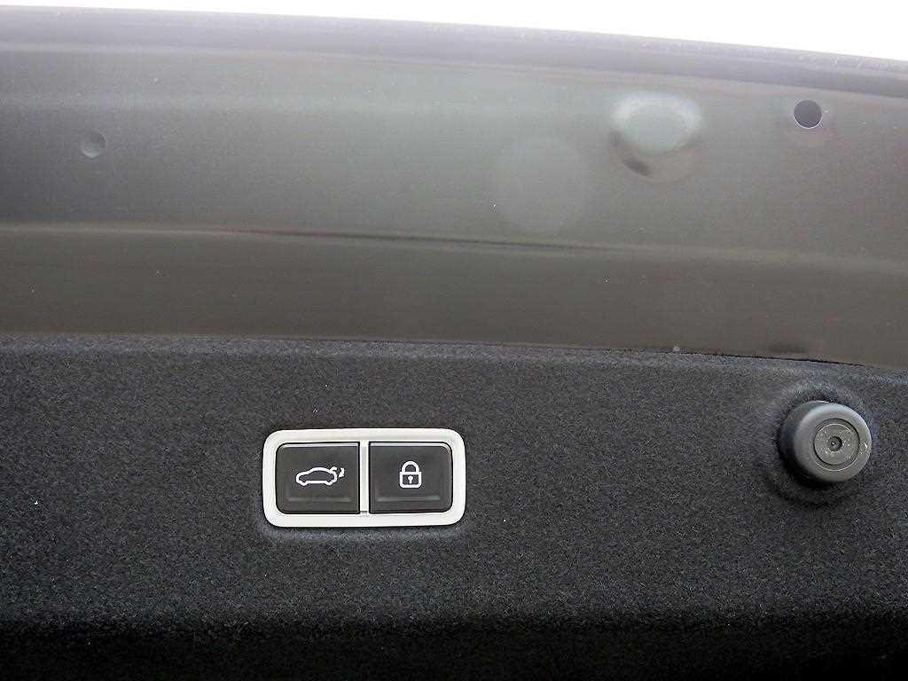 HYUNDAI Ioniq 6 - Vista 5