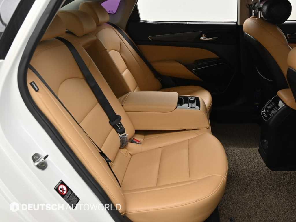 KIA K7 - Vista 12