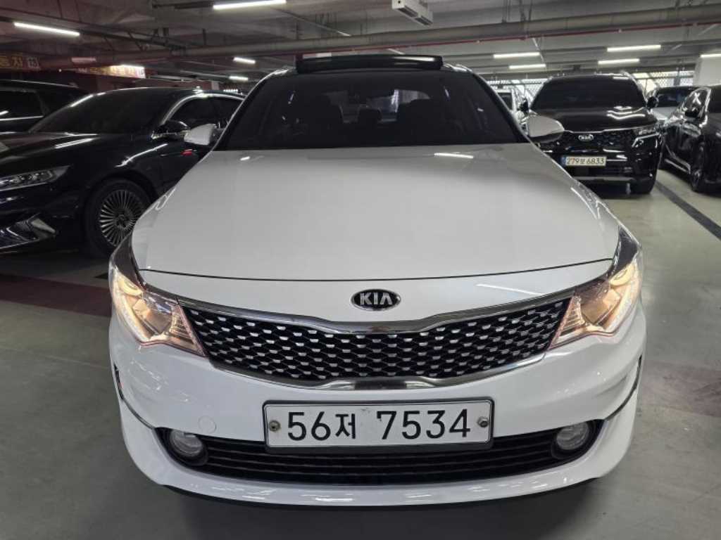 KIA K5 - Vista 5
