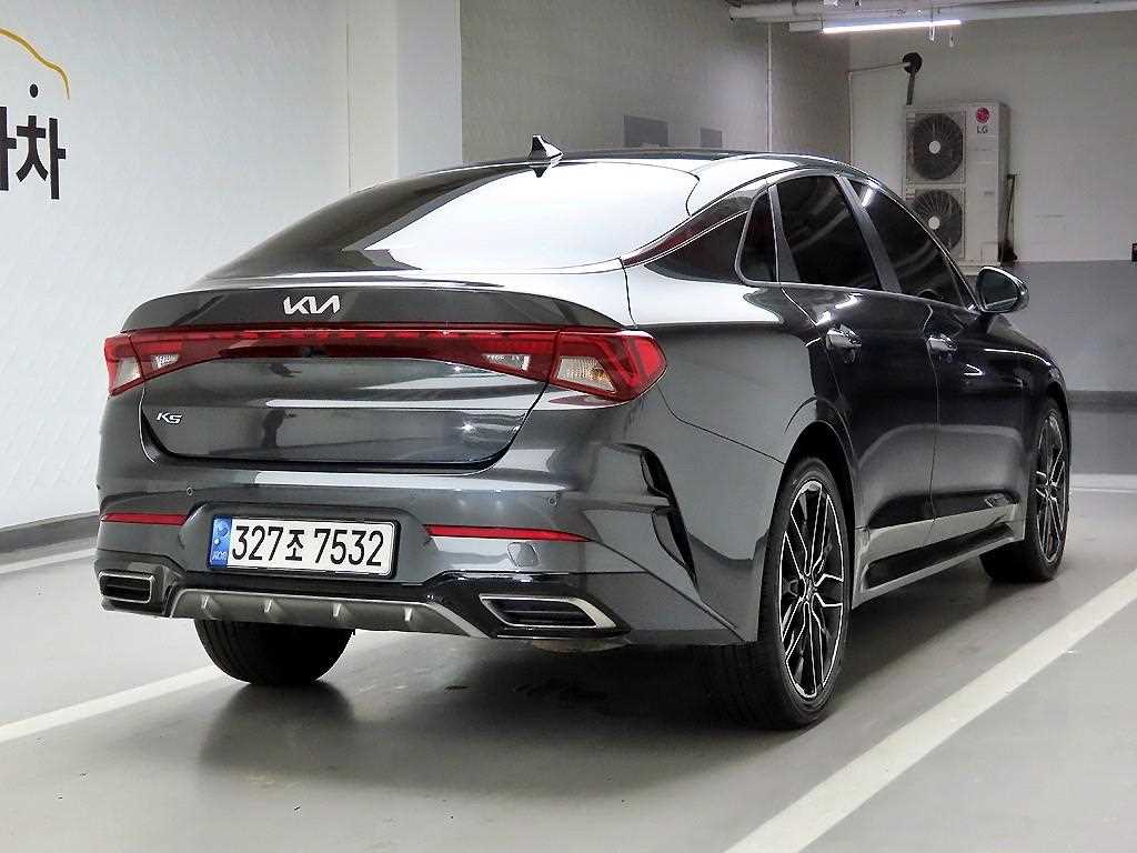 KIA K5 - Vista 4