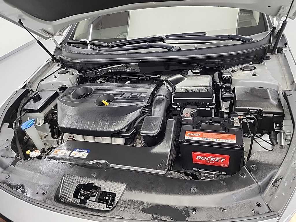 HYUNDAI Sonata - Vista 5