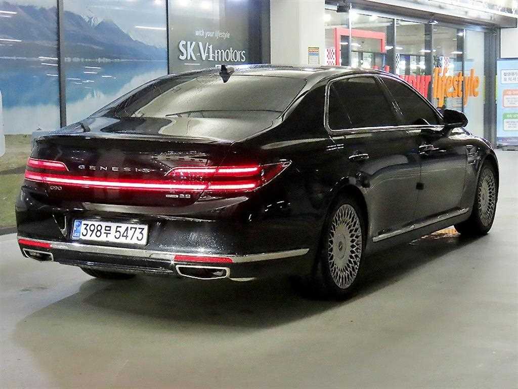 Genesis G90 - Vista 4
