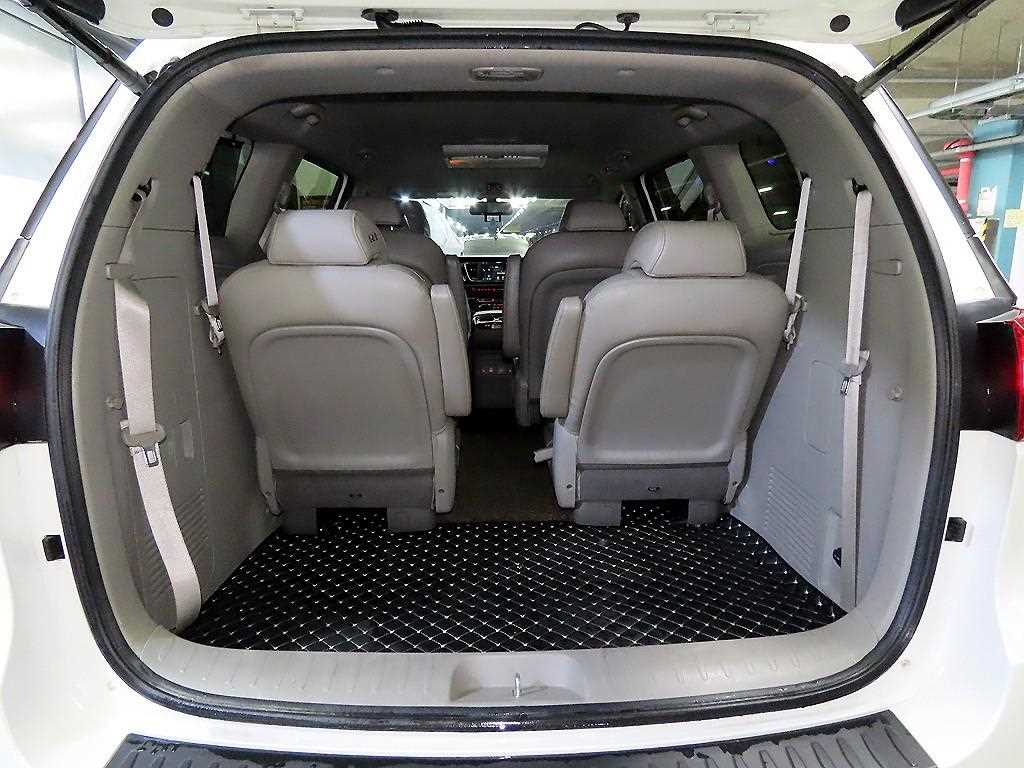 KIA Carnival 2016 - Importación desde Corea - HF Imports Iquique - Foto 16