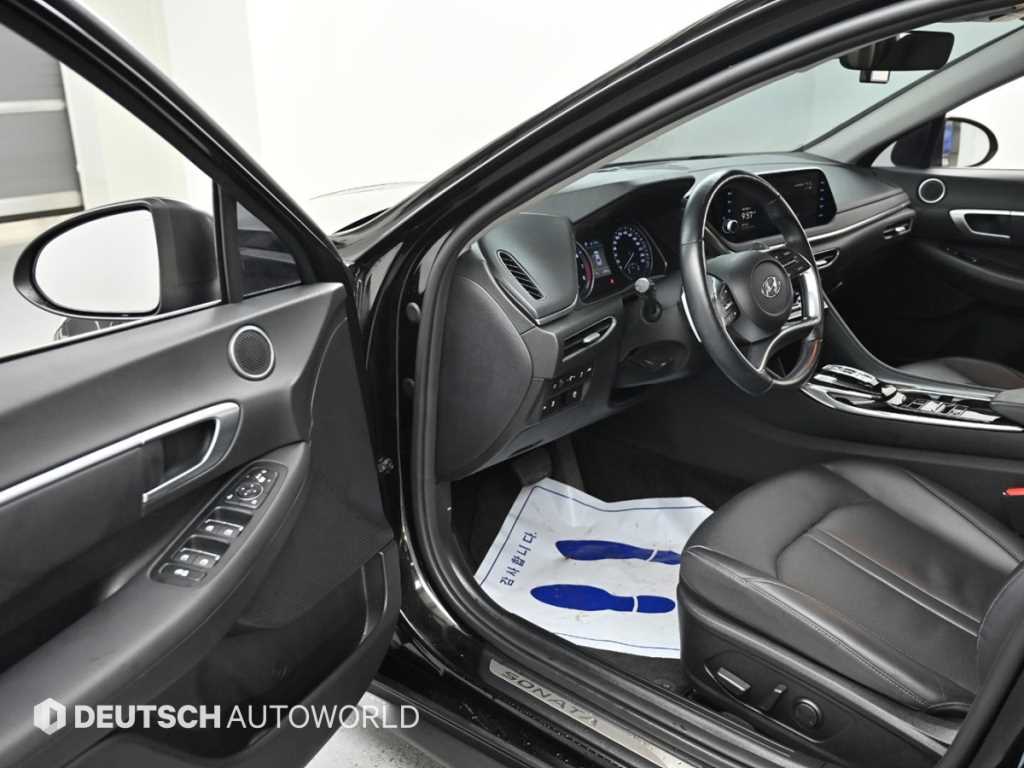 HYUNDAI Sonata - Vista 11
