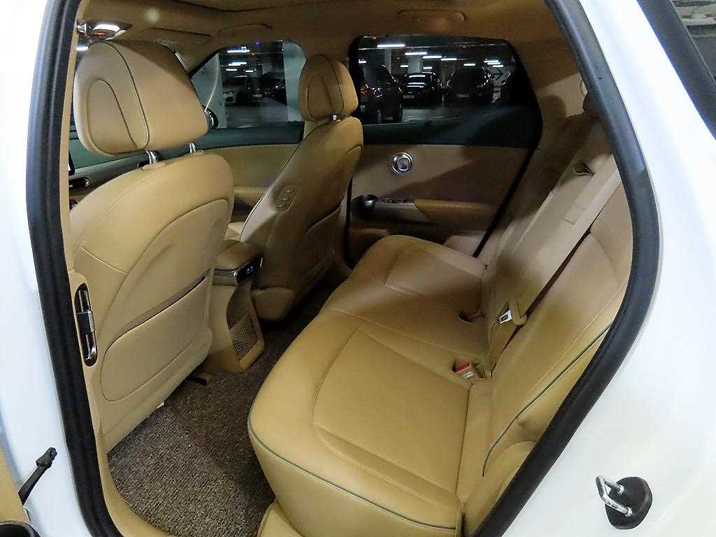 Genesis GV60 - Vista 7