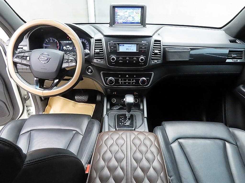 Ssangyong Rexton - Vista 7