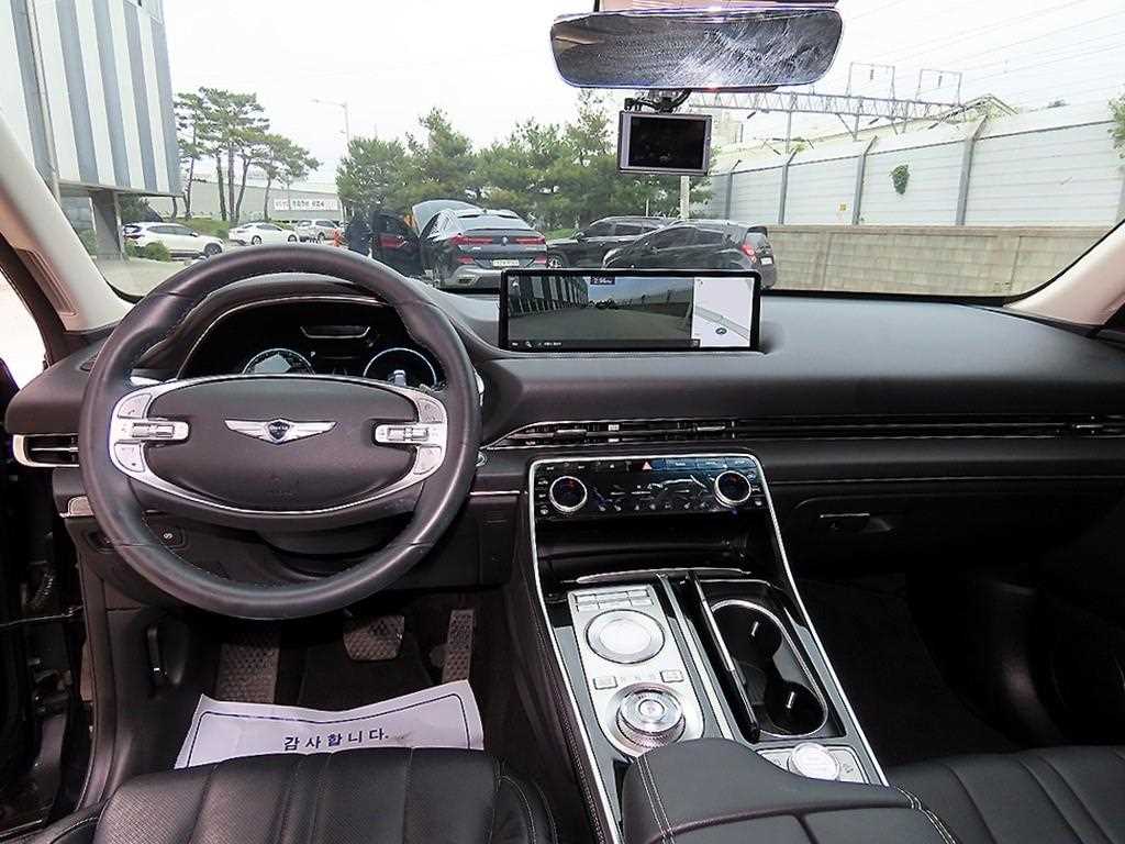 Genesis GV80 - Vista 7